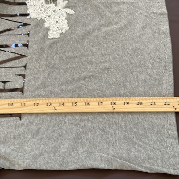 RD Style top with Floral Lace Appliqué and Femme graphic. Size M - Picture 7 of 7